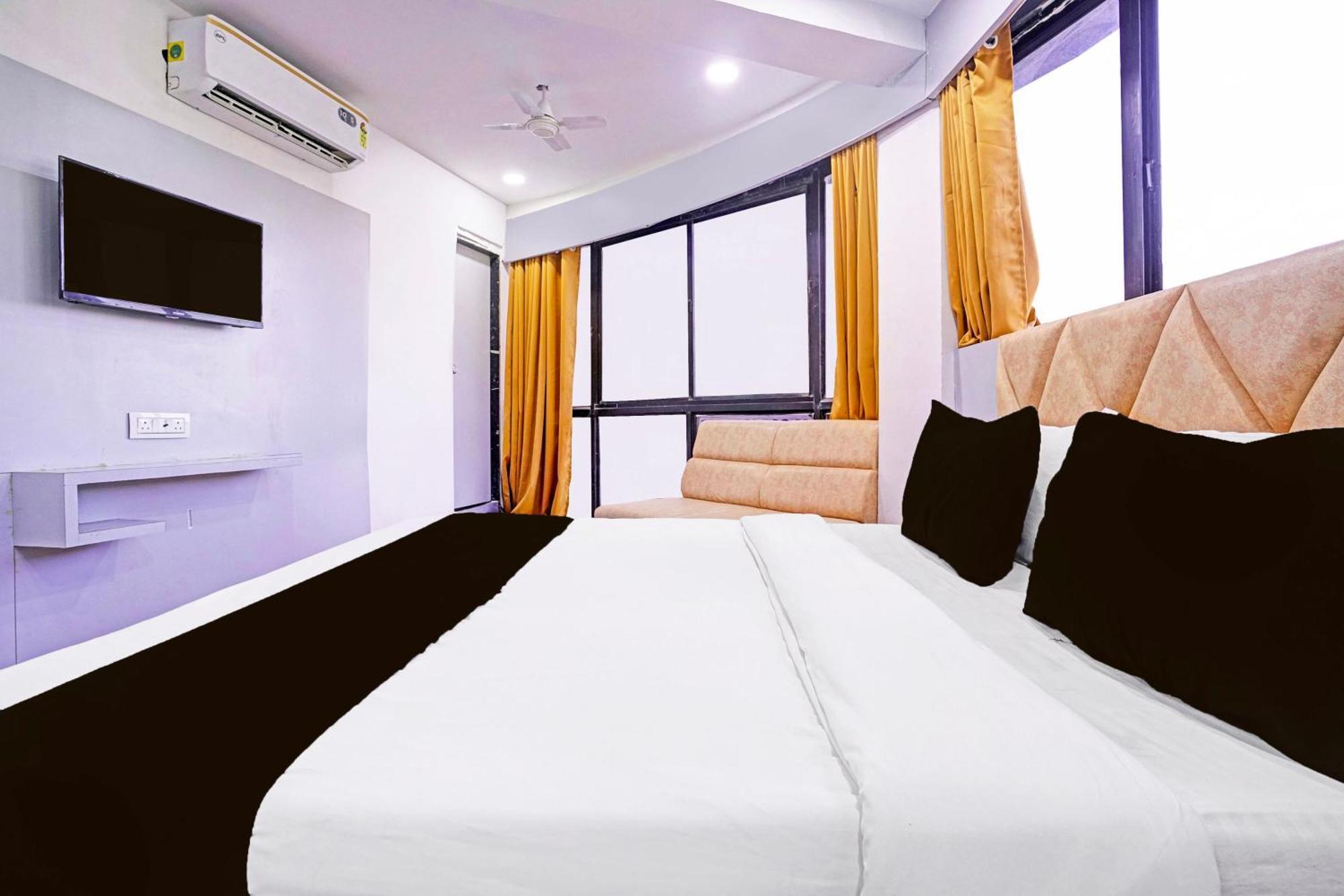 Hotel O Patang 24 Ahmedabad Exteriör bild